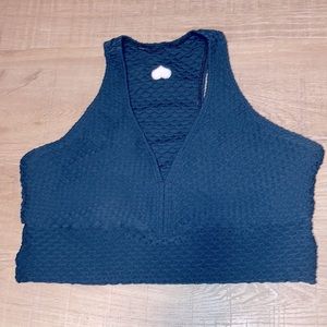 BBB Curvy Top Below Zero